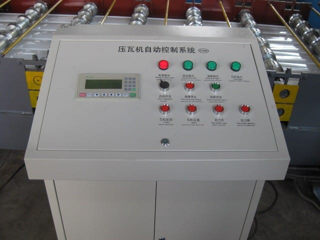 C型鋼成型機設備生產線